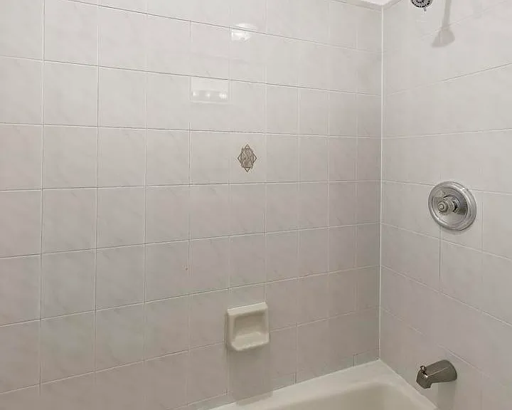 1301 N Oakley Blvd #2B — Photo 10