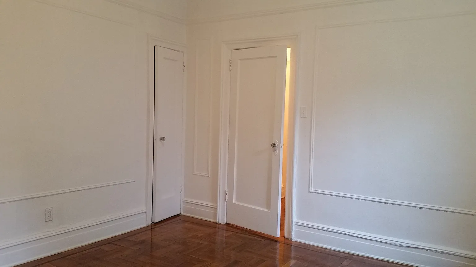 298 Avenue P #1L photo 1
