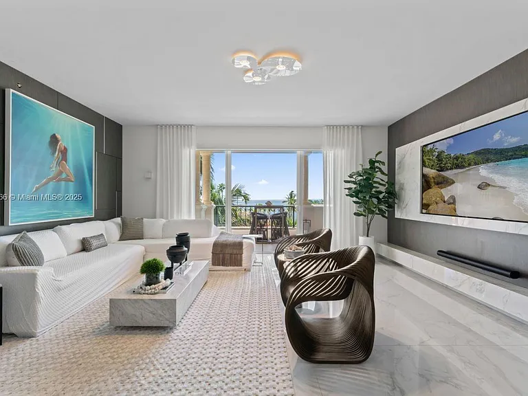 19143 Fisher Island Dr #19143 — Photo 37