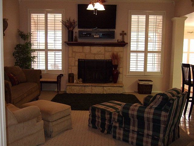 1st image of 4811 Pleasant Dr