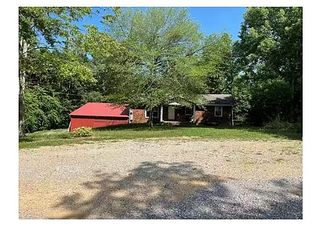 236 Green Ln, Bloomington Springs, TN 38545