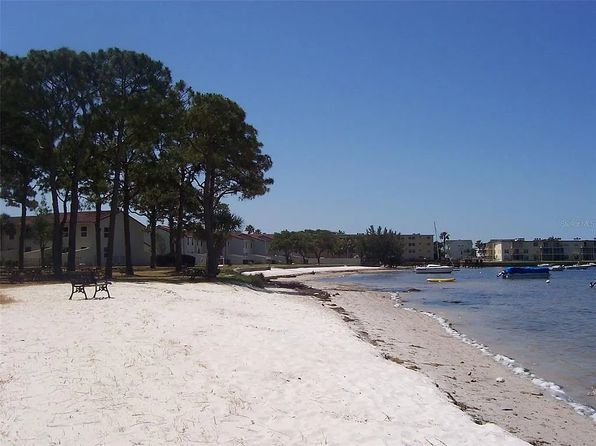 2700 Bayshore Blvd APT 4211