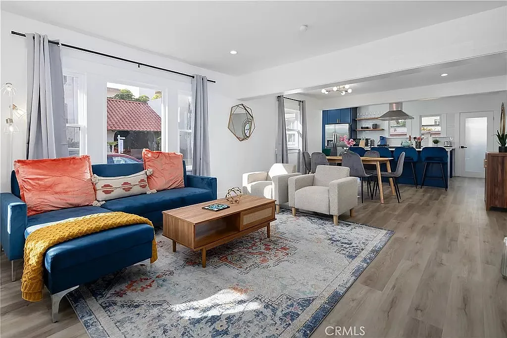 2 bed, 1110 sqft, $5,495 — Photo 1