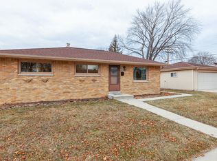6920 W Ohio Ave, Milwaukee, WI 53219