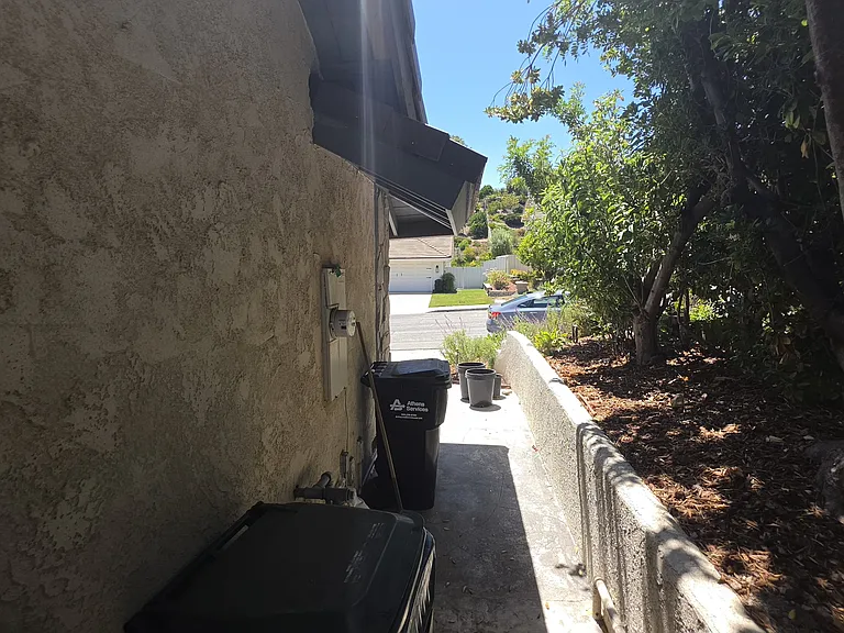 2794 Parkview Dr — Photo 43