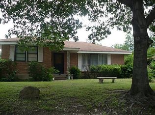 972 Green Castle Dr, Dallas, TX 75232