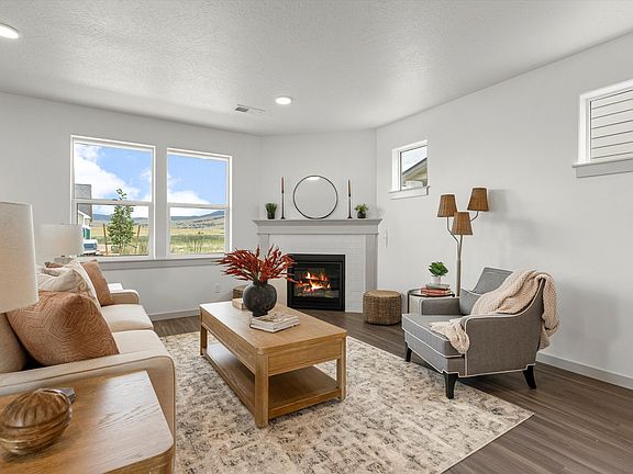 5811 Living Room 2 Edit