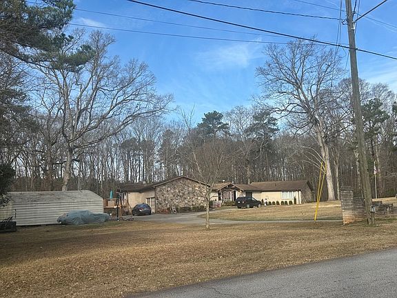 3rd image of 197 Shields Rd