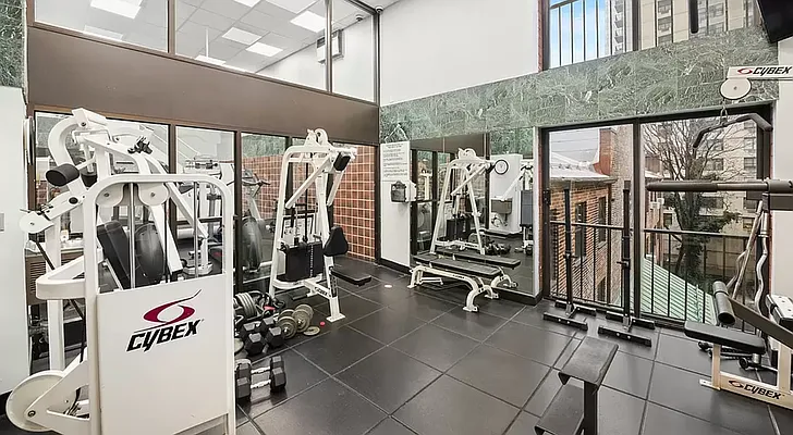 Sold by Essence Realty LLC | media 11