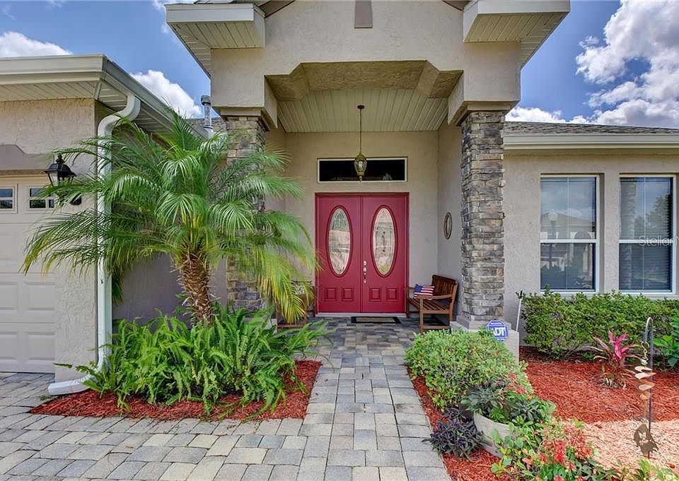 1st image of 221 Blue Crystal Dr