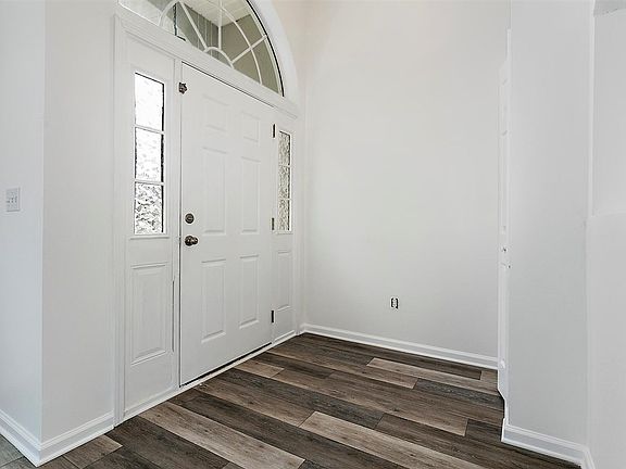 2nd image of 1352 Wekiva Way