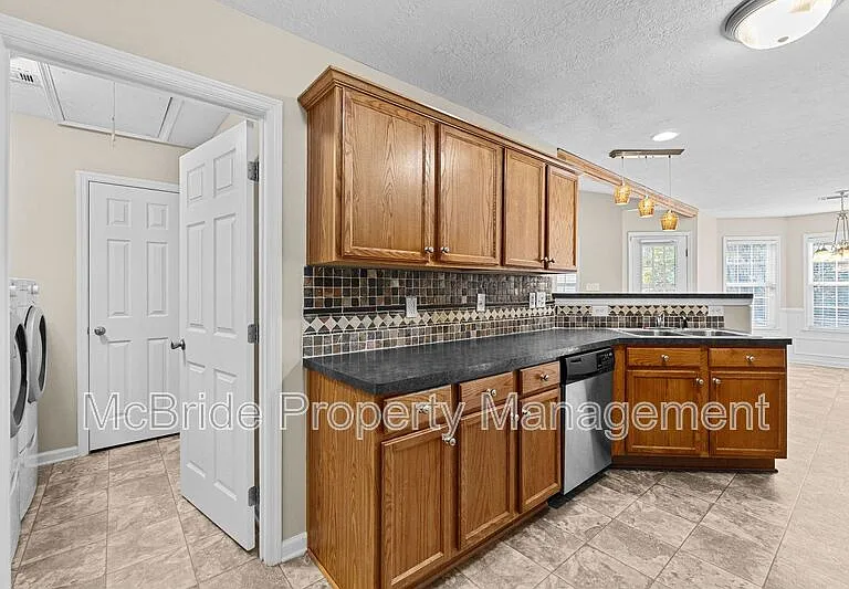 284 High Meadows Cir — Photo 9