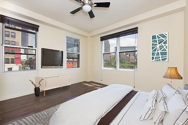 Sold by Nest Seekers International | media 13