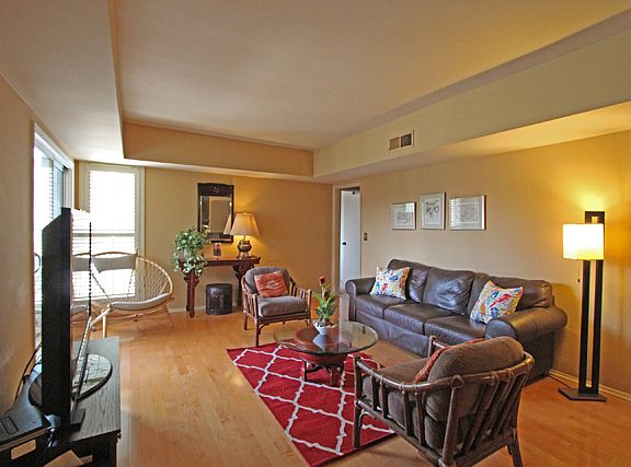 4th image of 339 S Catalina Ave APT 325