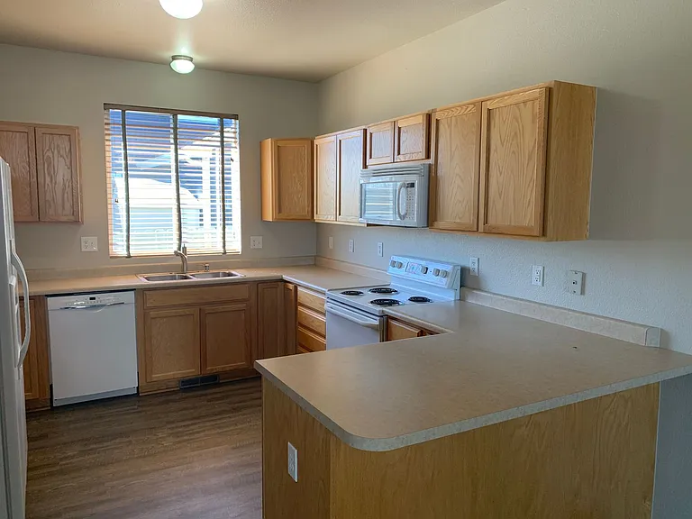 1403 Gettysburg Dr — Photo 3