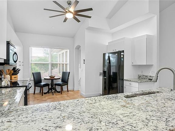 5th image of 20160 Seagrove ST #2806