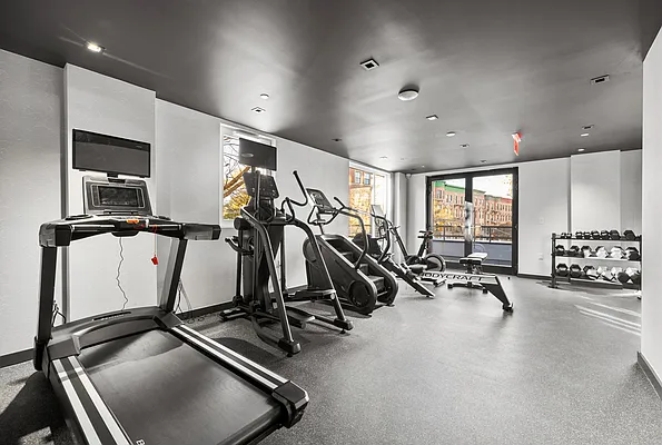 Rented by CW Realty Property Management LLC | media 8