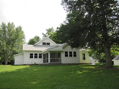 3079 W 100 S Photo 1