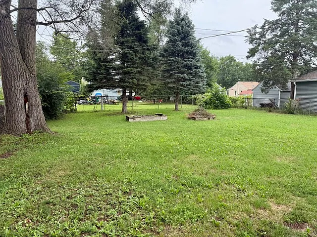 2 bed, 919 sqft, $1,500 — Photo 3