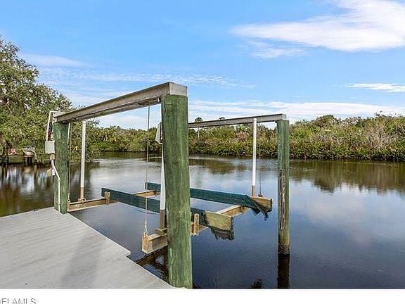 5th image of 3180 River Grove Cir