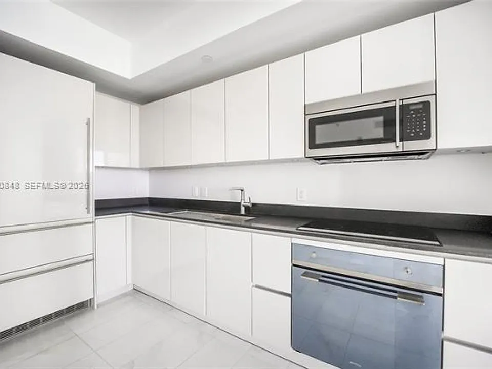 1010 Brickell Ave #CU-2708