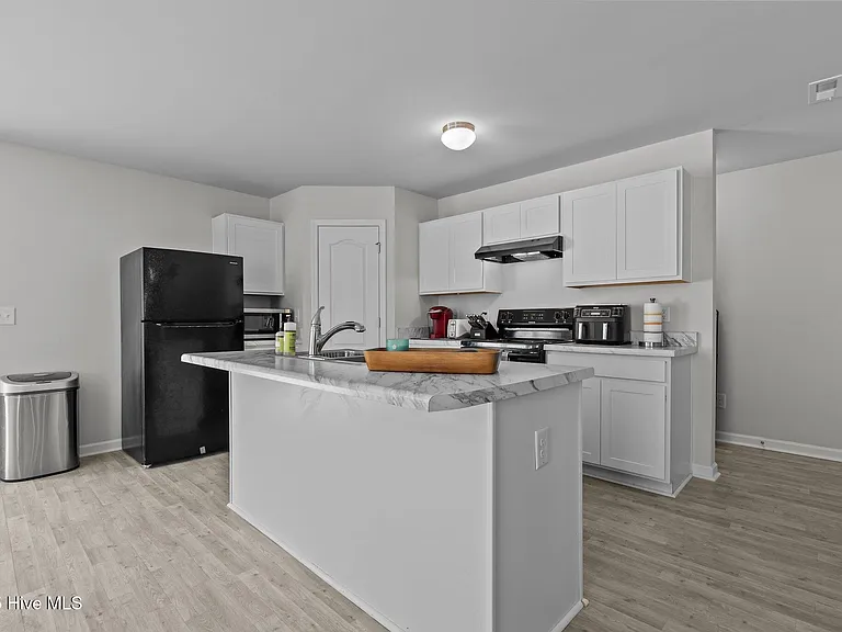 821 Conductor Ct — Photo 9