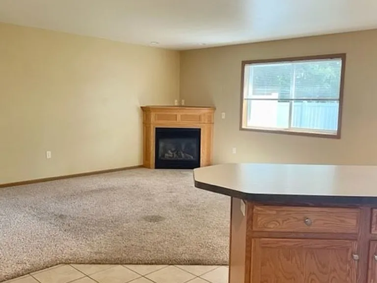 3566-3572 E Meadows Pl — Photo 21
