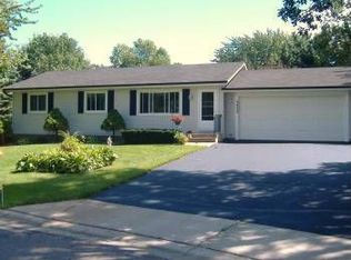 5825 Shepard Cir N, Champlin, MN 55316