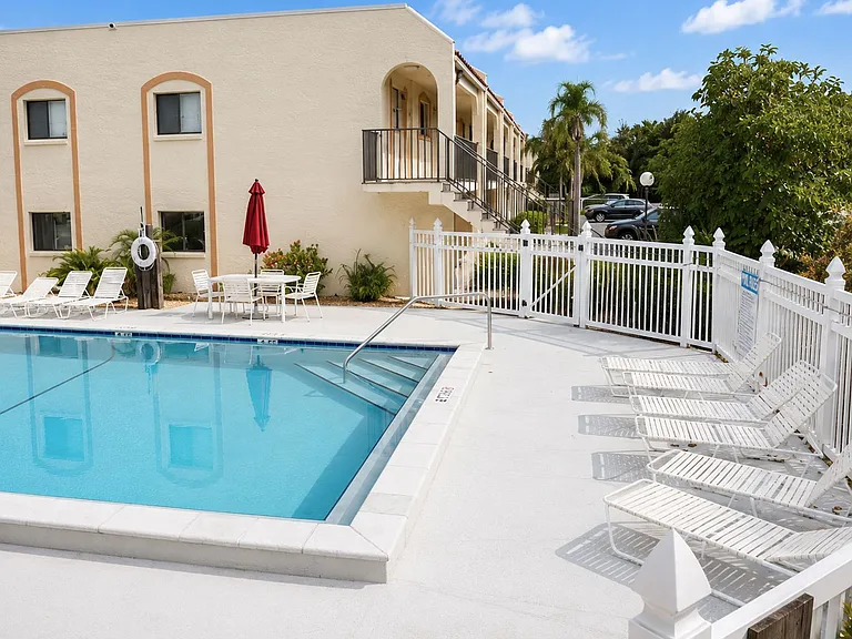 16341 Dublin Cir #105-C/O — Photo 18