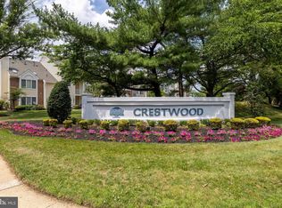 286 Juanita Ct, Levittown, PA 19057