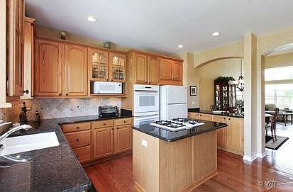 4th image of 1010 Orchard Pond Ct