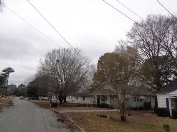 5th image of 206 Ashcraft St