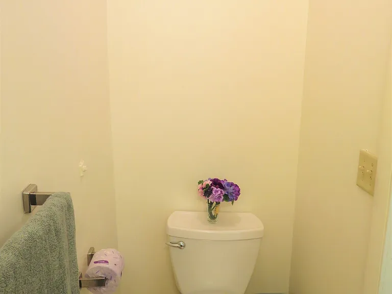 156 E State St #4 — Photo 21