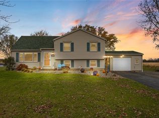 90 Moul Rd, Hilton, NY 14468