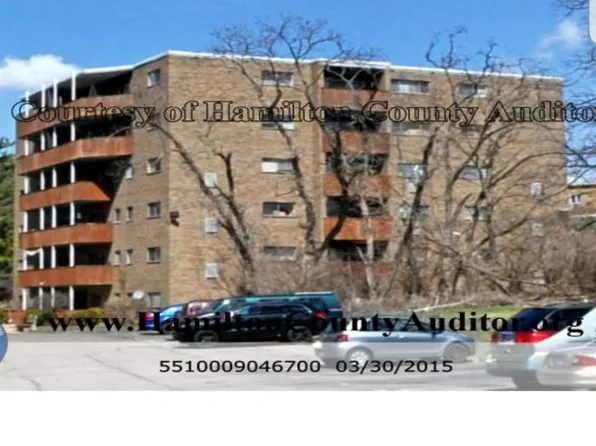 3840 Applegate Ave Unit 302, Cheviot, OH 45211