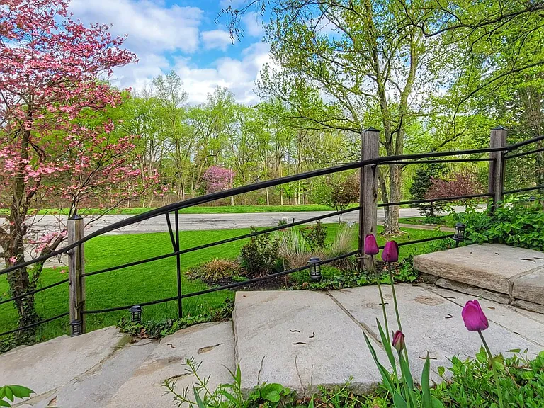 4111 E Pleasant Run Parkway South Dr — Photo 61