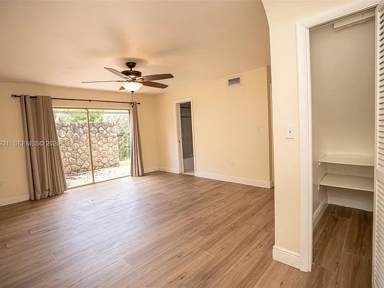 5613 Pierce St #1 — Photo 25