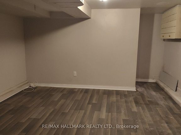 3rd image of 172 Waverley Rd