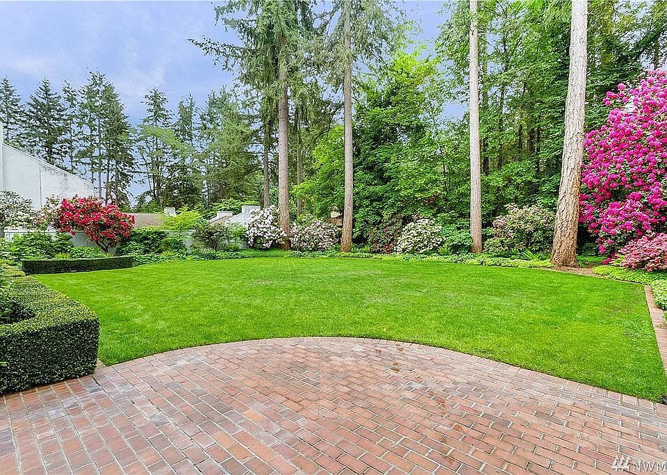 1st image of 11622 Gravelly Lake Dr SW