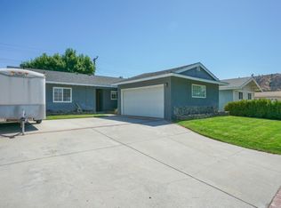 27424 Arriola Ave, Santa Clarita, CA 91350