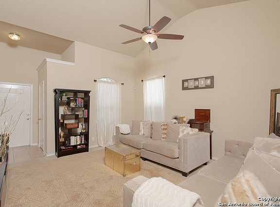 4th image of 10902 Mustang Oak Dr