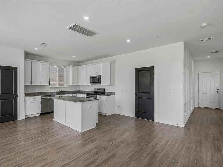 23403 Cranberry Grader Ln — Photo 4
