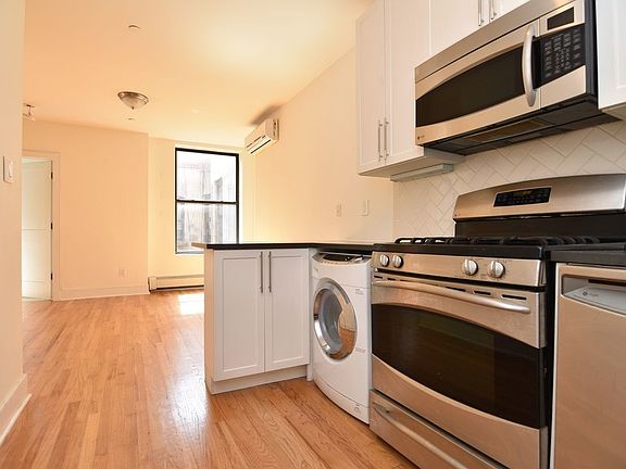 3rd image of 2192 Frederick Douglass Blvd #3D