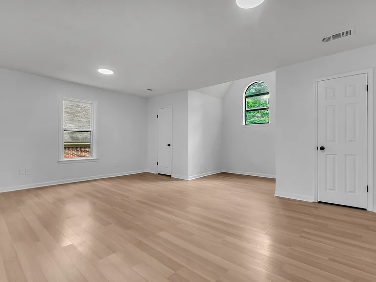 5398 Blue Ridge Pkwy — Photo 21