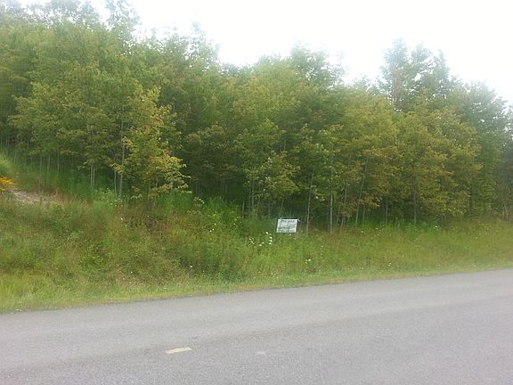 3rd image of Bonn Way East