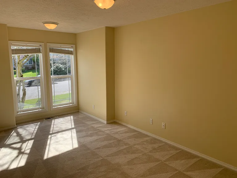 2895 Vintage Ave SE — Photo 23