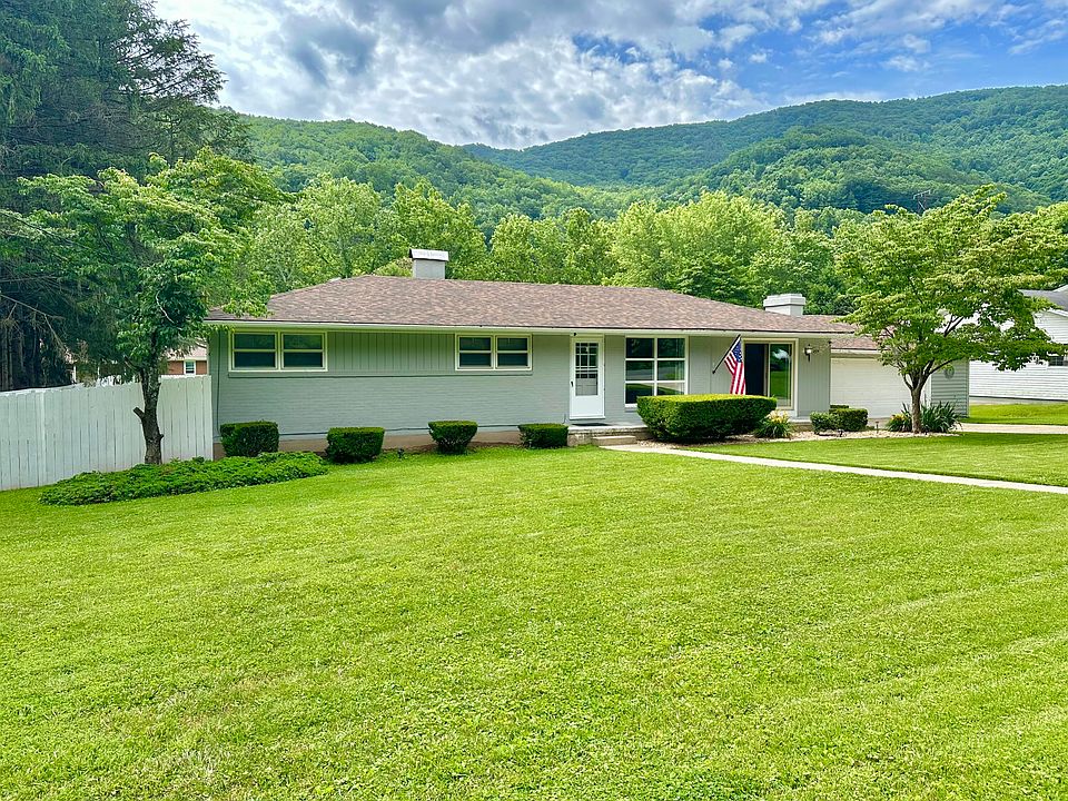 1st image of 2911 Winterberry Ave