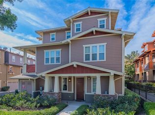 10 Flyers Ln, Tustin, CA 92782