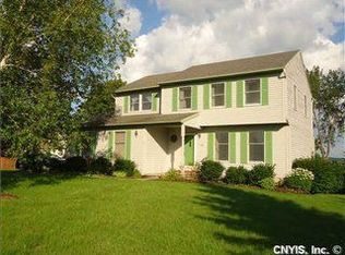 5831 Augsburg Cir, East Syracuse, NY 13057