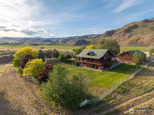 112 Pine Creek Road, Tonasket, WA 98855